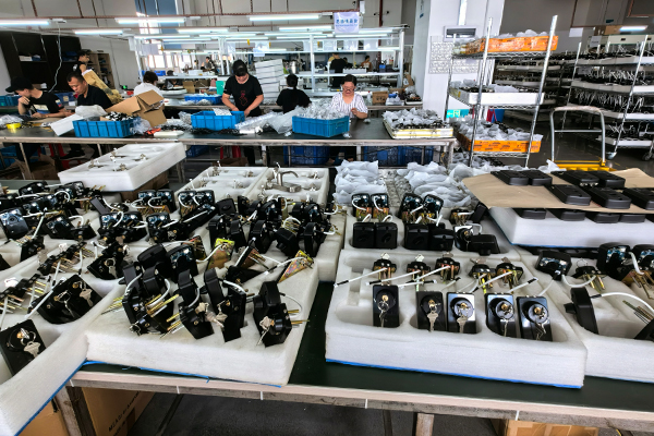 door lock producing line